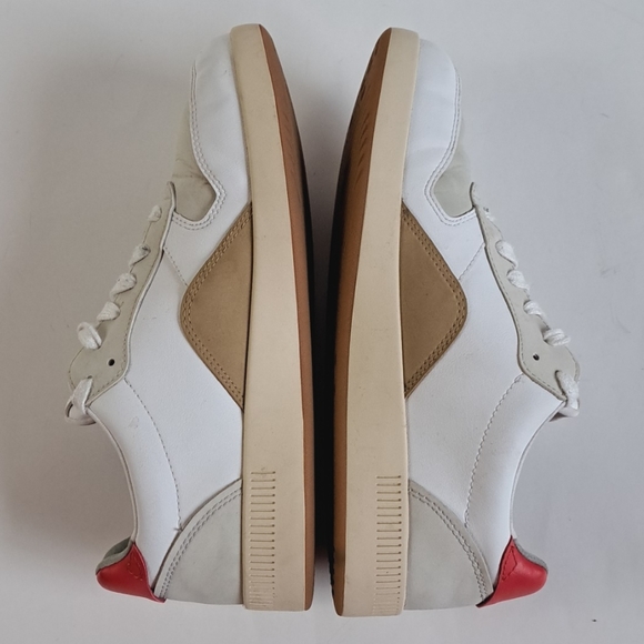 Everlane ReLeather Court sneaker lace up white, tan, with red heel sz6.5 - Picture 8 of 14